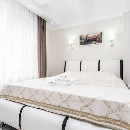 Starrent Lev Tolstoi Apartment