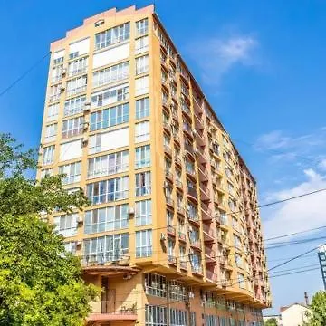 Starrent Lev Tolstoi * Chisinau